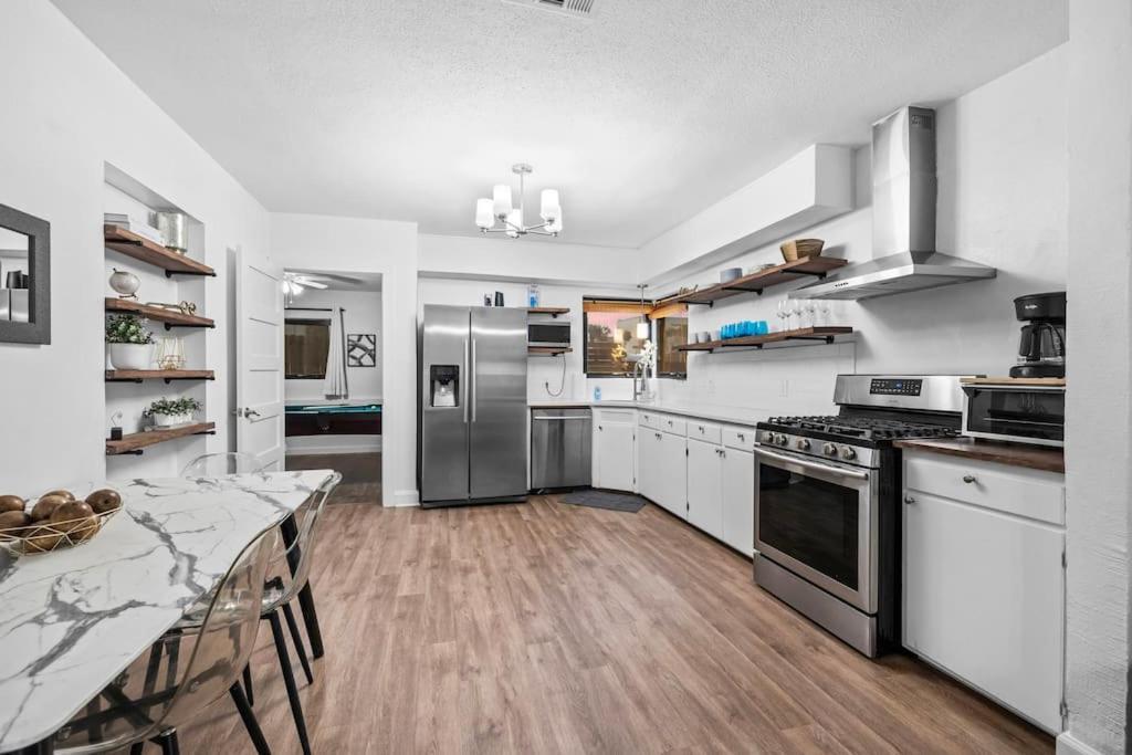 شقة Bentwood Oasis In Austin House المظهر الخارجي الصورة