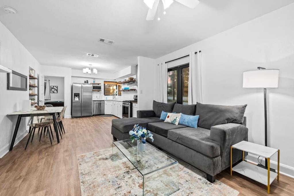 شقة Bentwood Oasis In Austin House المظهر الخارجي الصورة