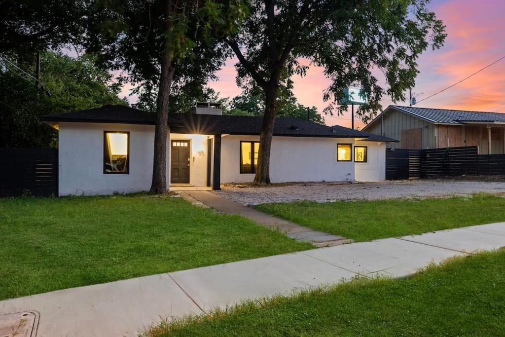 شقة Bentwood Oasis In Austin House المظهر الخارجي الصورة