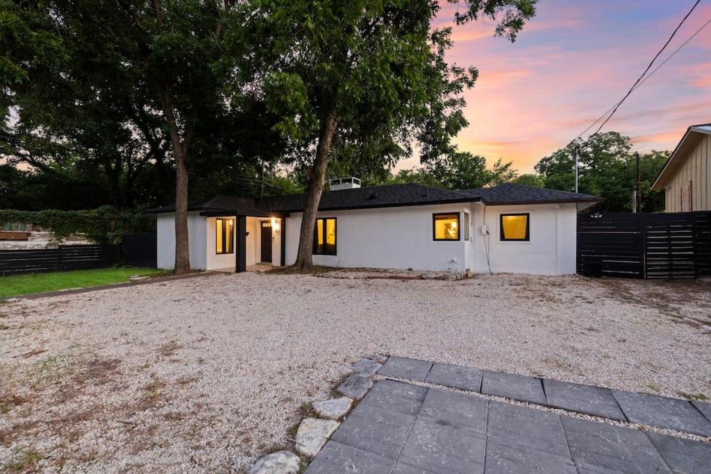 شقة Bentwood Oasis In Austin House المظهر الخارجي الصورة